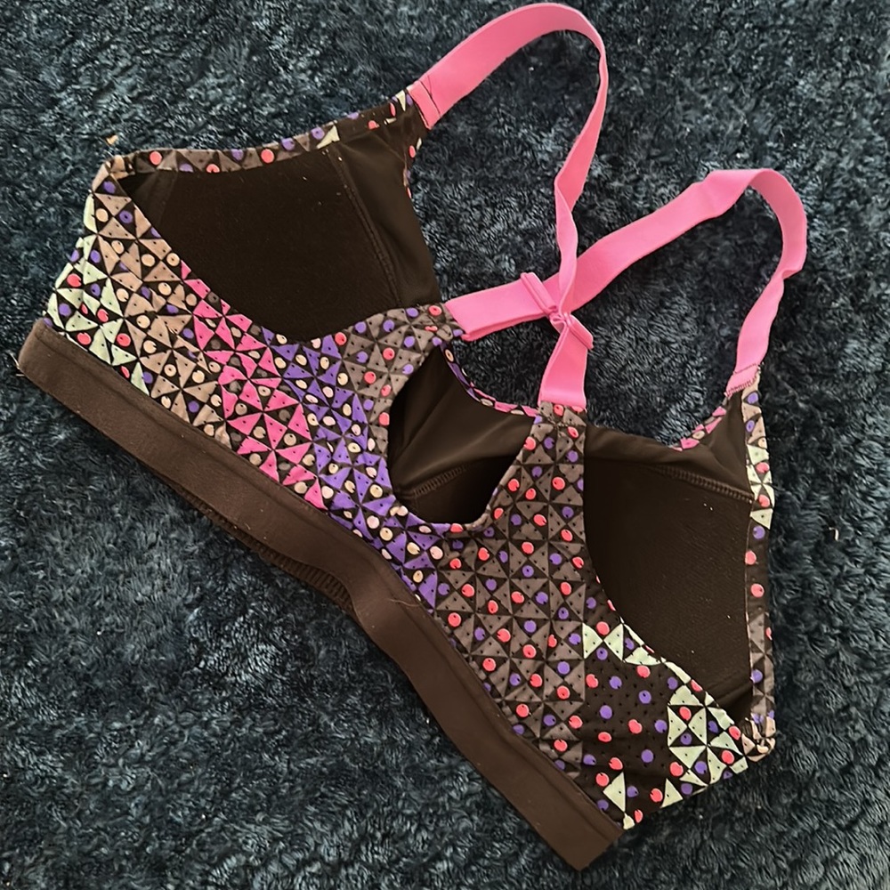 Used - Picture 2 of 2